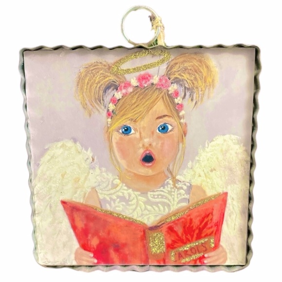 Round Top Collections Christmas Holiday Little Angel Singing Carols Metal Charm - Picture 1 of 4